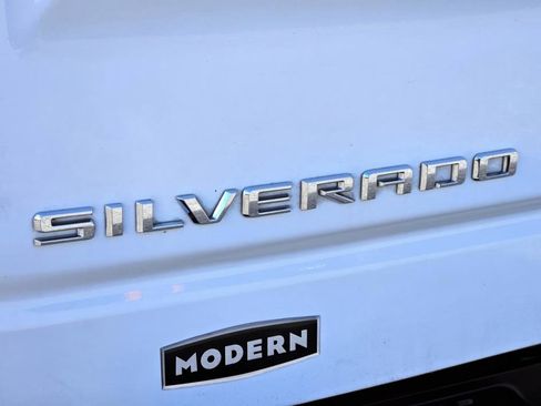 Used 2023 Chevrolet Silverado 1500 RST image 12