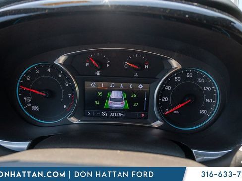 Used 2023 Chevrolet Traverse LT AWD/4WD image 6