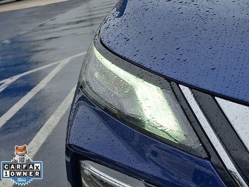 Used 2023 Nissan Rogue SV AWD/4WD image 12