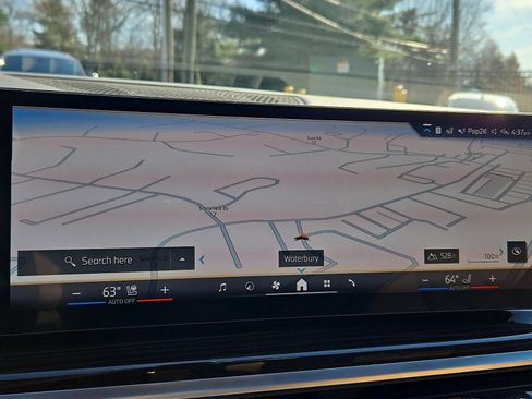 Used 2026 BMW X5 xDrive40i w/ Premium Package image 19