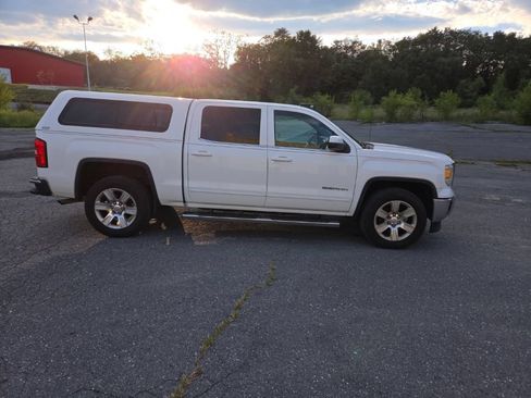 Used 2015 GMC Sierra 1500 SLE w/ SLE Value Package RWD image 4