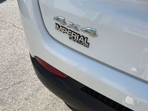 Used 2022 Jeep Compass Limited image 13