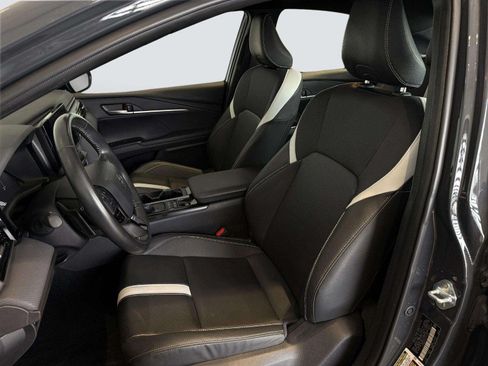 Used 2025 Toyota Camry SE FWD image 26