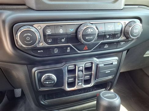 Used 2022 Jeep Gladiator Sport AWD/4WD image 27
