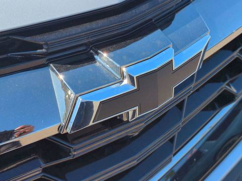 Used 2026 Chevrolet Equinox ACTIV FWD image 30
