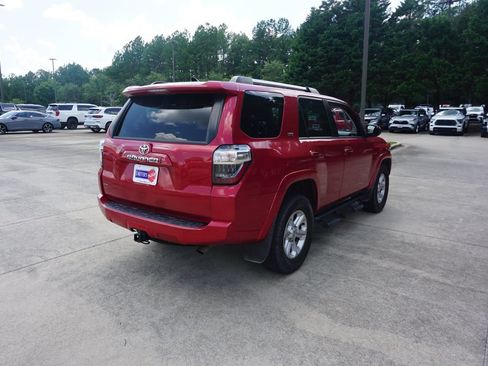 Used 2022 Toyota 4Runner SR5 RWD image 22
