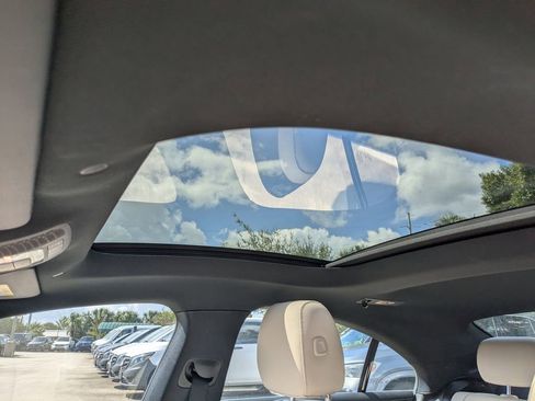 Used 2025 Mercedes-Benz CLA 250 4MATIC image 7