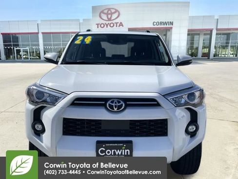 Used 2024 Toyota 4Runner SR5 Premium image 8