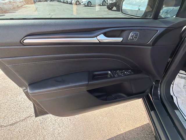 Used 2019 Ford Fusion Titanium FWD image 20
