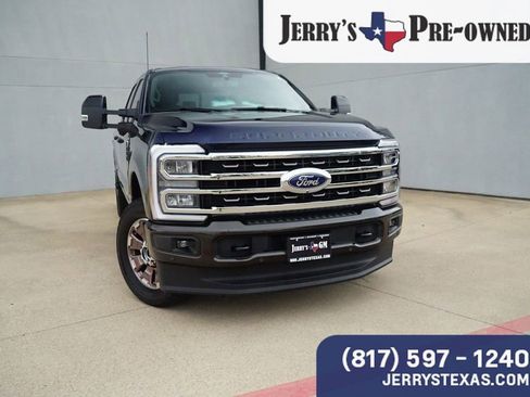 Used 2025 Ford F250 King Ranch w/ FX4 Off-Road Package image 7