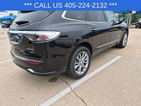 Used 2023 Buick Enclave Avenir AWD/4WD image 10