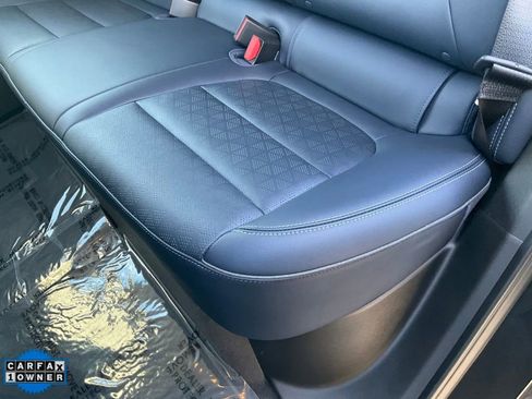 Used 2022 Chevrolet Bolt EUV LT w/ Convenience Package image 28