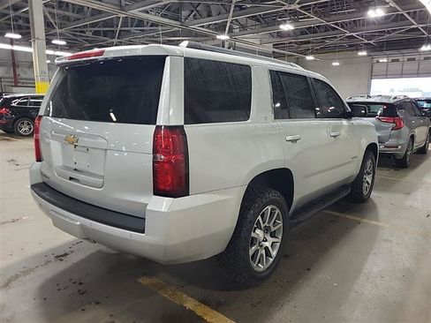 Used 2015 Chevrolet Tahoe LT w/ Luxury Package AWD/4WD image 6