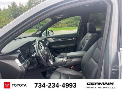 Used 2024 Cadillac XT6 Premium Luxury w/ LPO, Floor Liner Package AWD/4WD image 13