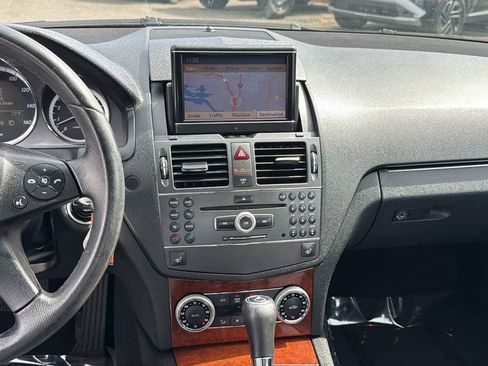 Used 2010 Mercedes-Benz C 300 4MATIC Sedan image 19
