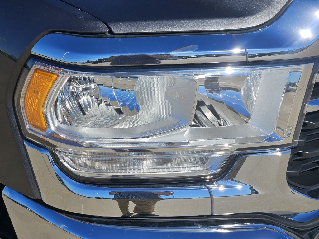 Used 2022 RAM 2500 Big Horn AWD/4WD image 9