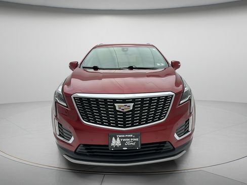 Used 2023 Cadillac XT5 Premium Luxury AWD/4WD image 2