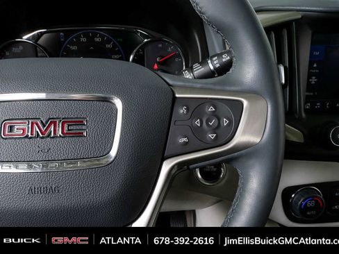 Used 2024 GMC Terrain Denali w/ Denali Premium Package AWD/4WD image 11