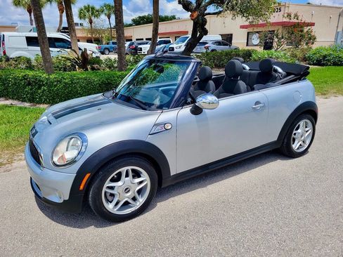 Used 2010 MINI Cooper S FWD image 4