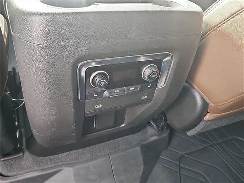 Used 2021 Chevrolet Tahoe High Country image 18