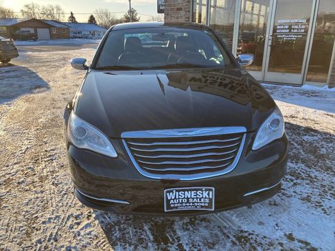 Used 2013 Chrysler 200 Limited image 8
