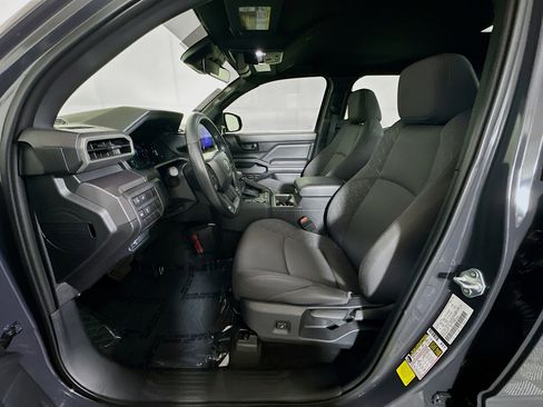 Used 2024 Toyota Tacoma SR5 RWD image 12
