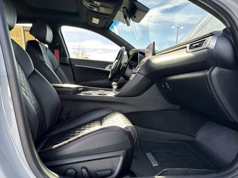 Used 2022 Genesis G70 3.3T w/ Sport Prestige Package image 30