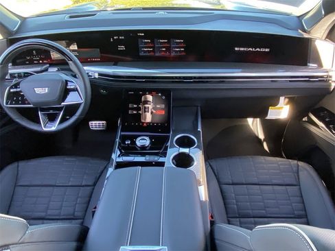 Certified 2025 Cadillac Escalade V w/ LPO, ONYX Package image 16