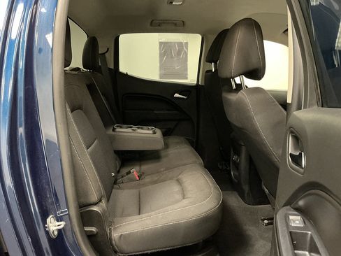 Used 2020 Chevrolet Colorado LT AWD/4WD image 28