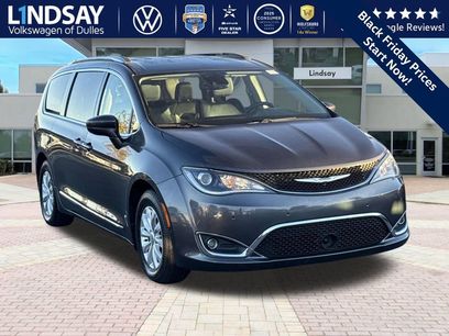Used 2018 Chrysler Pacifica Touring-L Plus w/ Advanced Safetytec Group