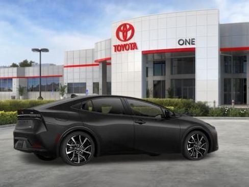 New 2026 Toyota Prius Plug-In Hybrid FWD image 15