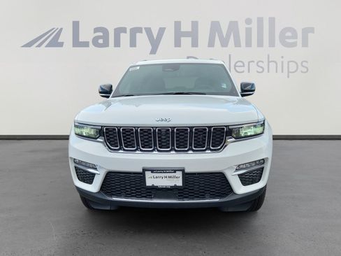 New 2025 Jeep Grand Cherokee Limited 4xe w/ Luxury Tech Group II image 8