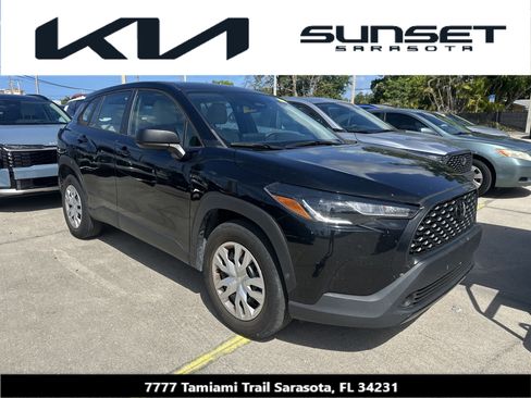 Used 2023 Toyota Corolla Cross L image 1