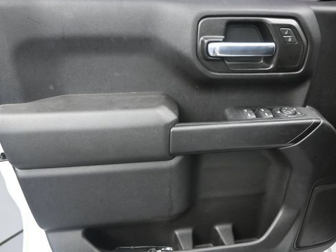 Used 2022 Chevrolet Silverado 1500 Custom RWD image 11