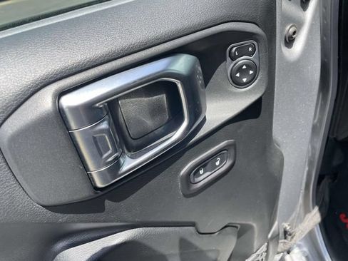 Used 2018 Jeep Wrangler Sport AWD/4WD image 15