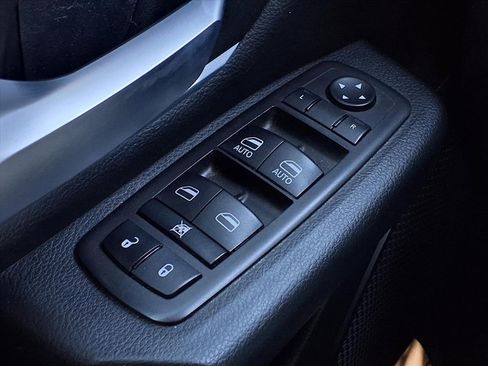 Used 2022 RAM 1500 Lone Star w/ Night Edition image 20