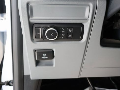 Used 2022 Ford F150 XLT image 12