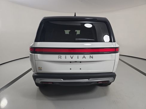 Used 2024 Rivian R1S Adventure Quad AWD/4WD image 4