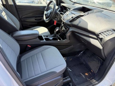 Used 2018 Ford Escape S FWD image 5