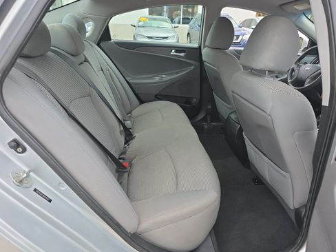 Used 2011 Hyundai Sonata GLS FWD image 9