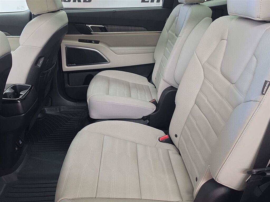 Used 2024 Kia Telluride SX Prestige AWD/4WD image 7