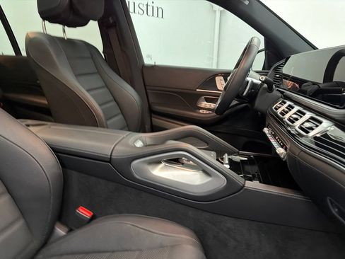 Certified 2025 Mercedes-Benz GLS 580 4MATIC image 29
