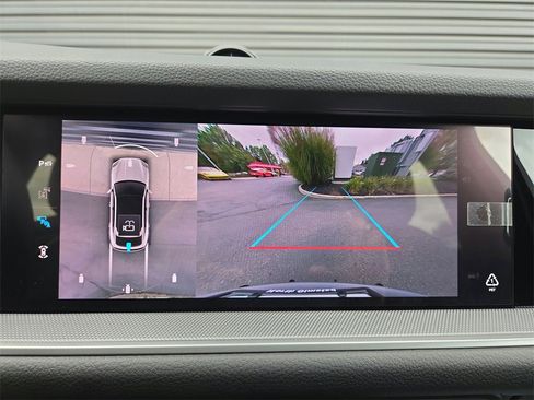 New 2026 Porsche Cayenne S image 12