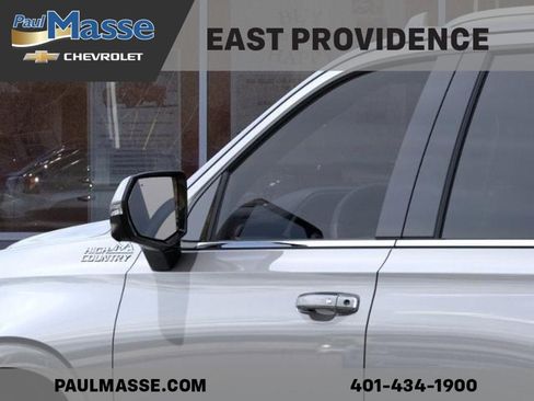 Certified 2024 Chevrolet Tahoe High Country w/ Advanced Technology Package image 12