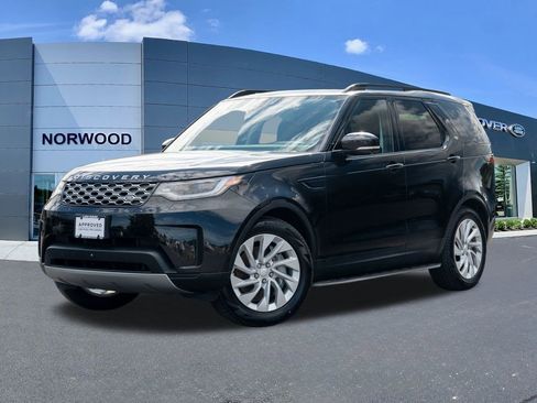 Certified 2024 Land Rover Discovery S image 1