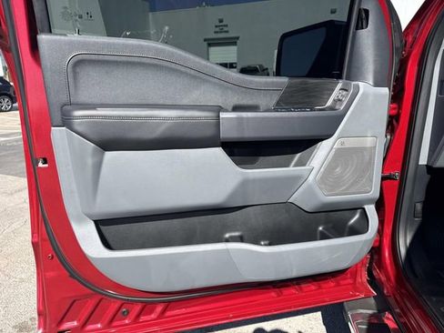 Used 2025 Ford F150 Lariat w/ Equipment Group 501A Mid image 8