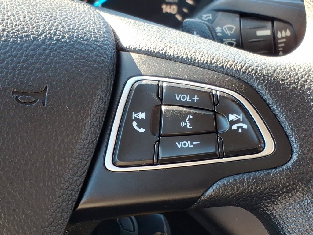Used 2017 Ford Escape SE w/ Equipment Group 201A FWD image 23