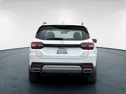 Certified 2023 Honda Pilot Elite image 5