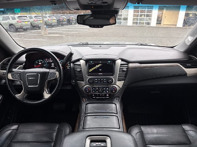Used 2019 GMC Yukon Denali w/ Denali Ultimate Package AWD/4WD image 12