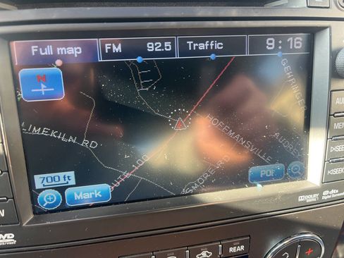 Used 2010 GMC Yukon Denali image 23